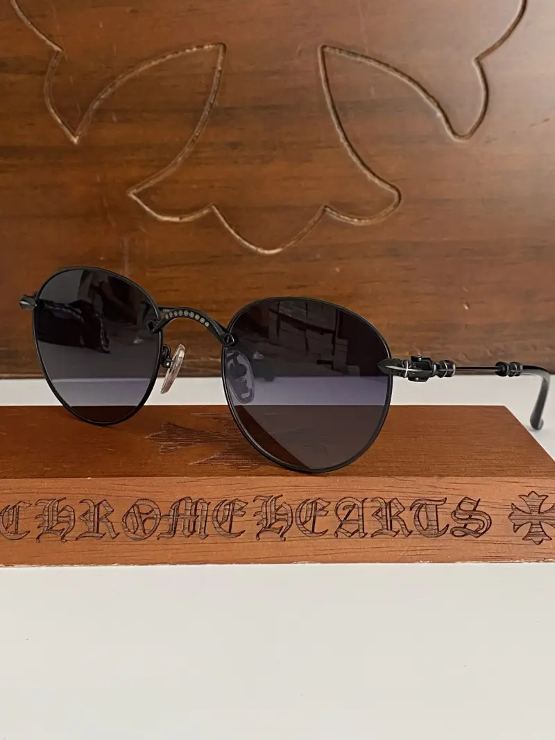 CHROME HEARTS CHROME rimless designer sunglasses colorway 01, catalogue view 1