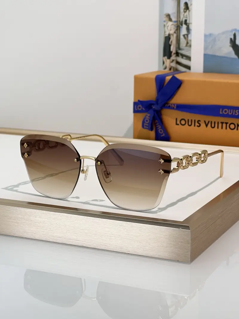 LOUIS VUITTON Z2142U designer sunglasses colorway 01, catalogue view 1