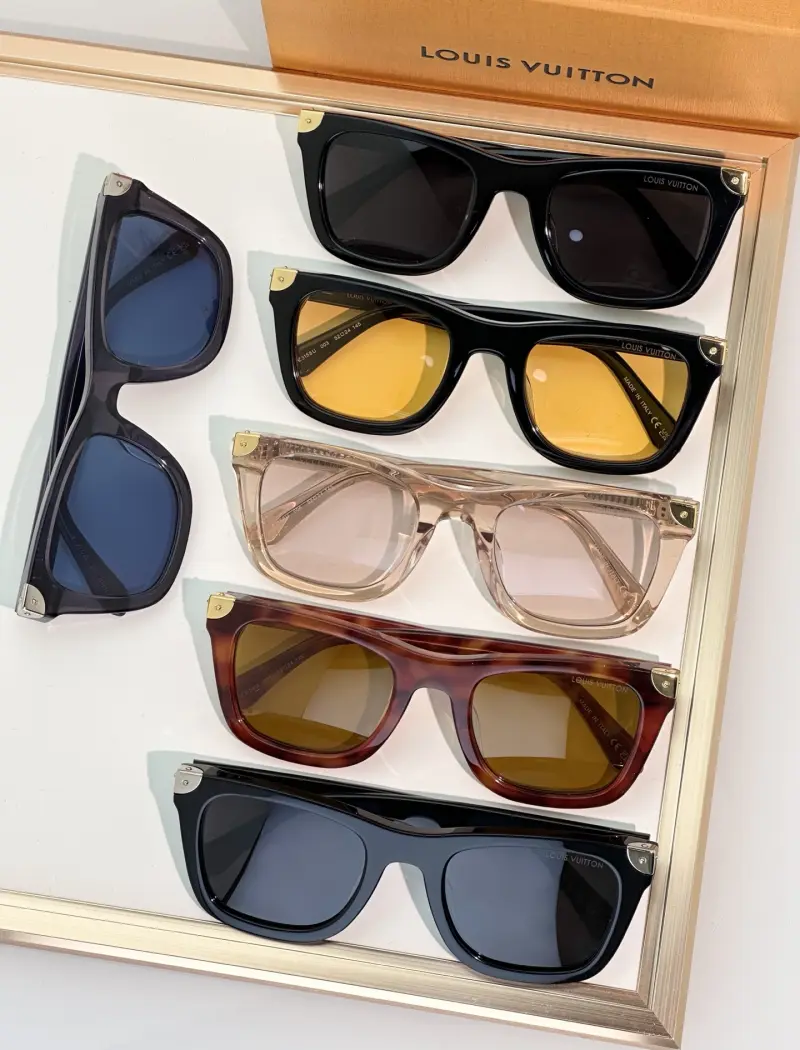 LOUIS VUITTON Z3158U designer sunglasses colorway 01, catalogue view 1