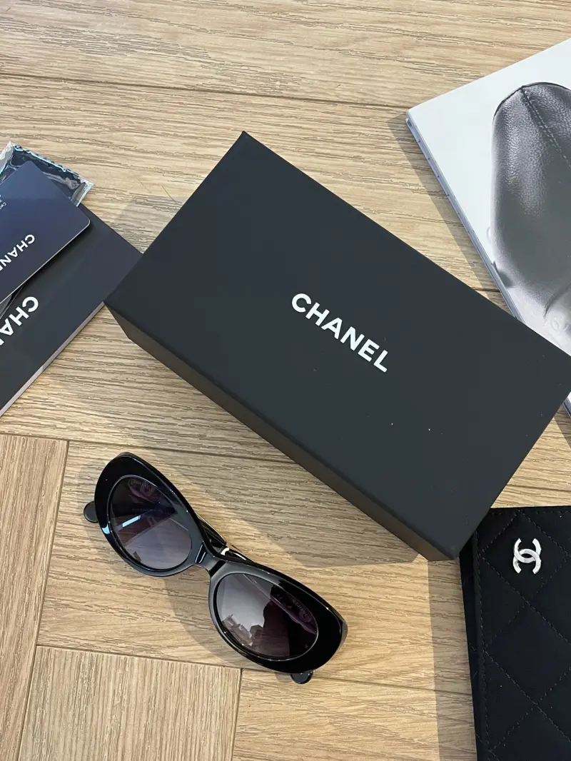 CHANEL CHANE designer sunglasses colorway 02, catalogue view 1