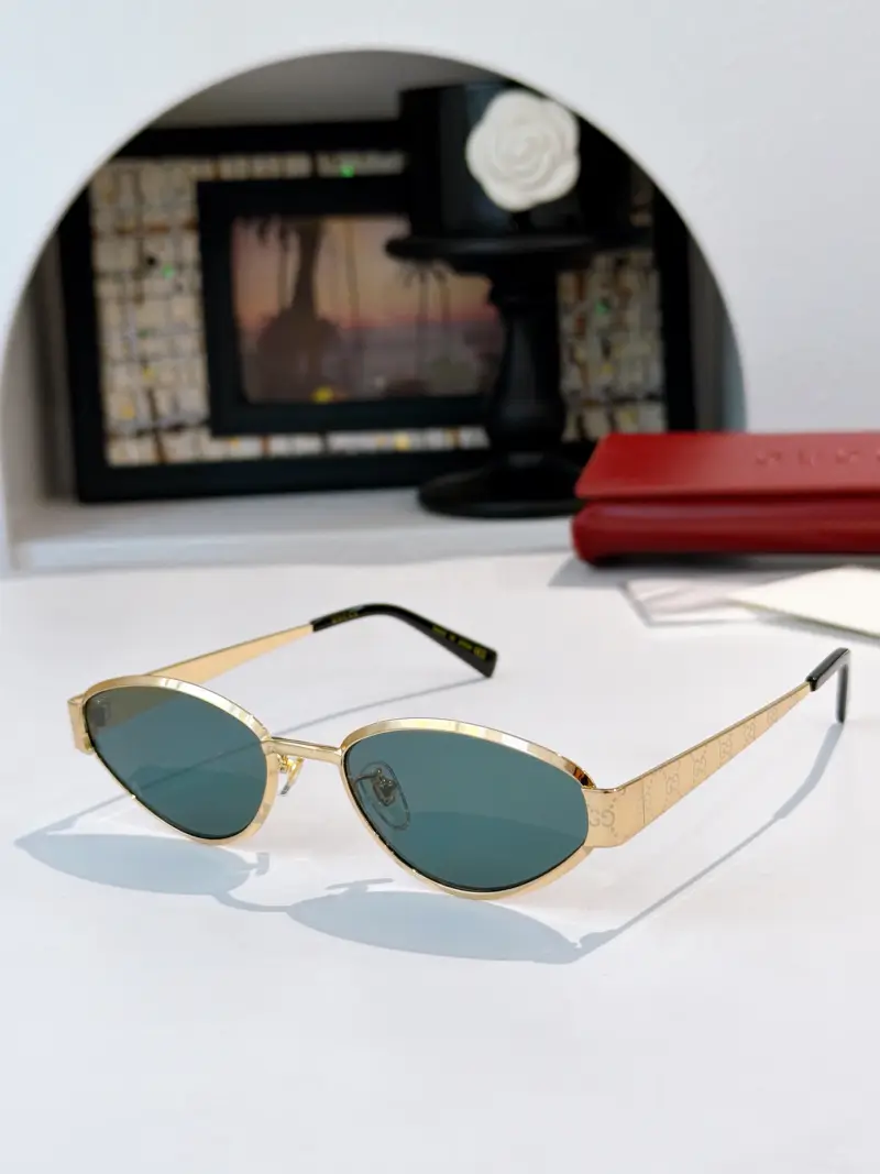 GUCCI GG1853S designer sunglasses colorway 01, catalogue view 1