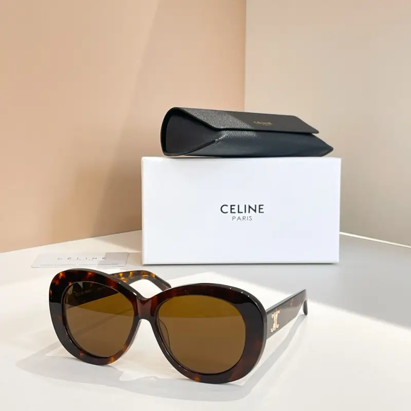 CELINE CL 40317U designer sunglasses colorway 01, catalogue view 1