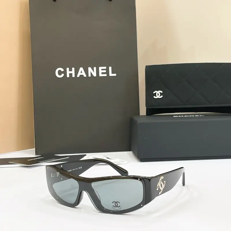 CHANEL CH5071 rectangle designer sunglasses colorway 01, catalogue view 1