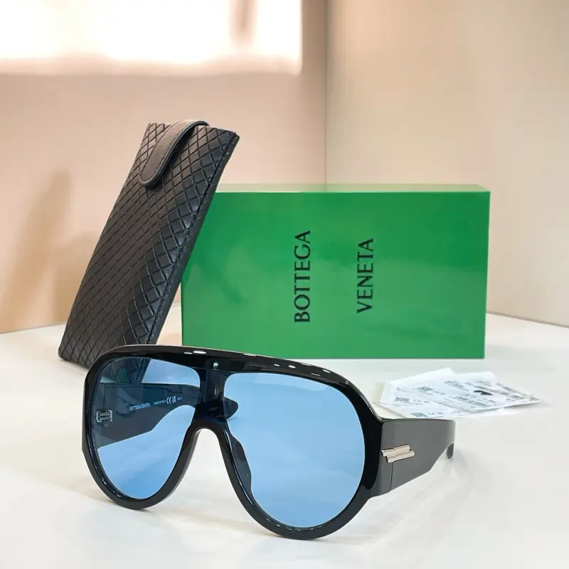 BOTTEGA VENETA BV1345S designer sunglasses colorway 04, catalogue view 1