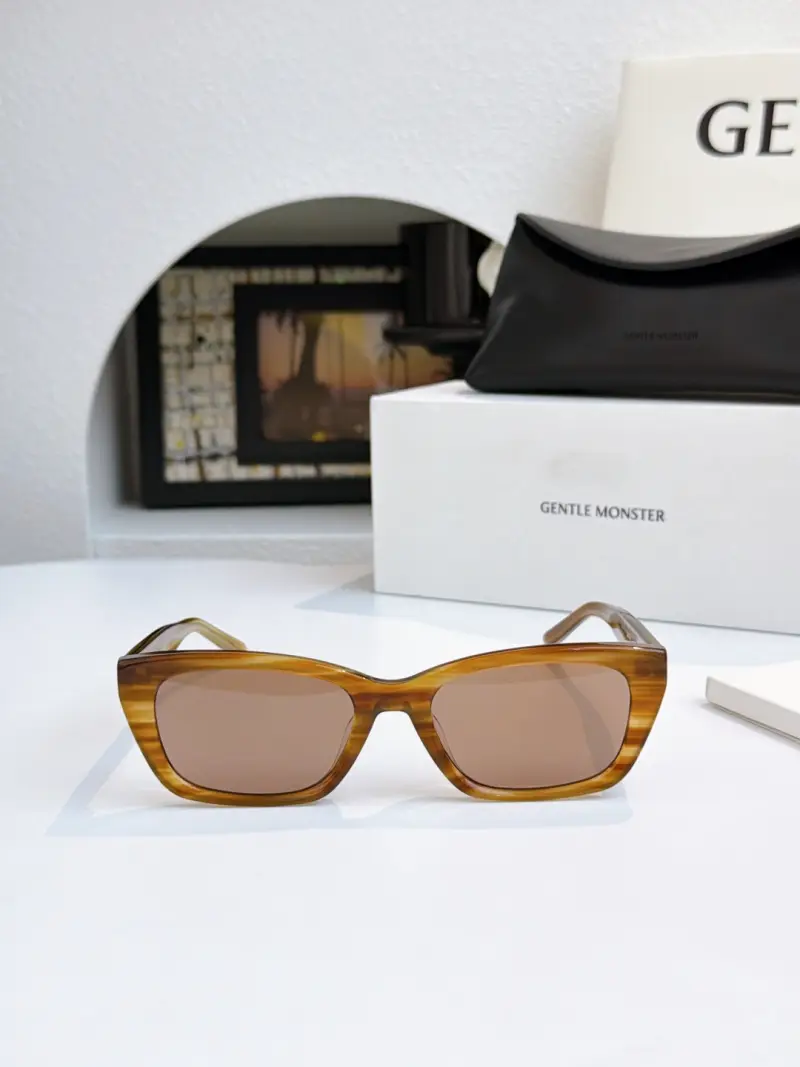 GENTLE MONSTER SAGE designer sunglasses colorway 02, catalogue view 1