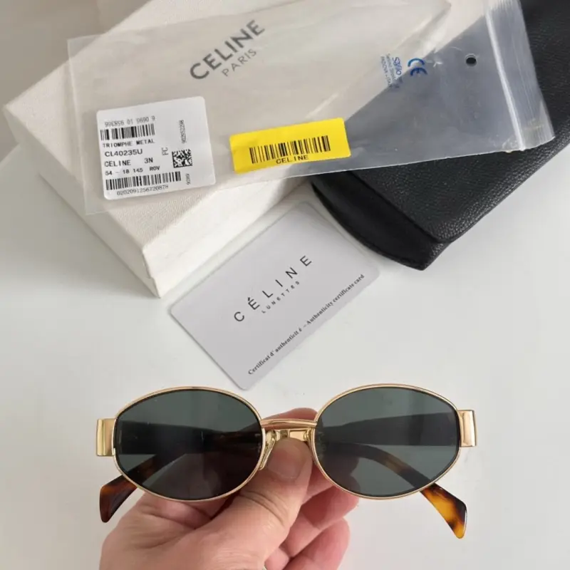 CELINE CL40235U designer sunglasses colorway 02, catalogue view 1