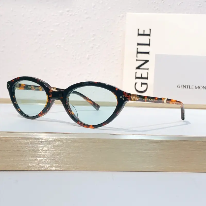 GENTLE MONSTER ARCHIVE 1K65X3 designer sunglasses colorway 02, catalogue view 1