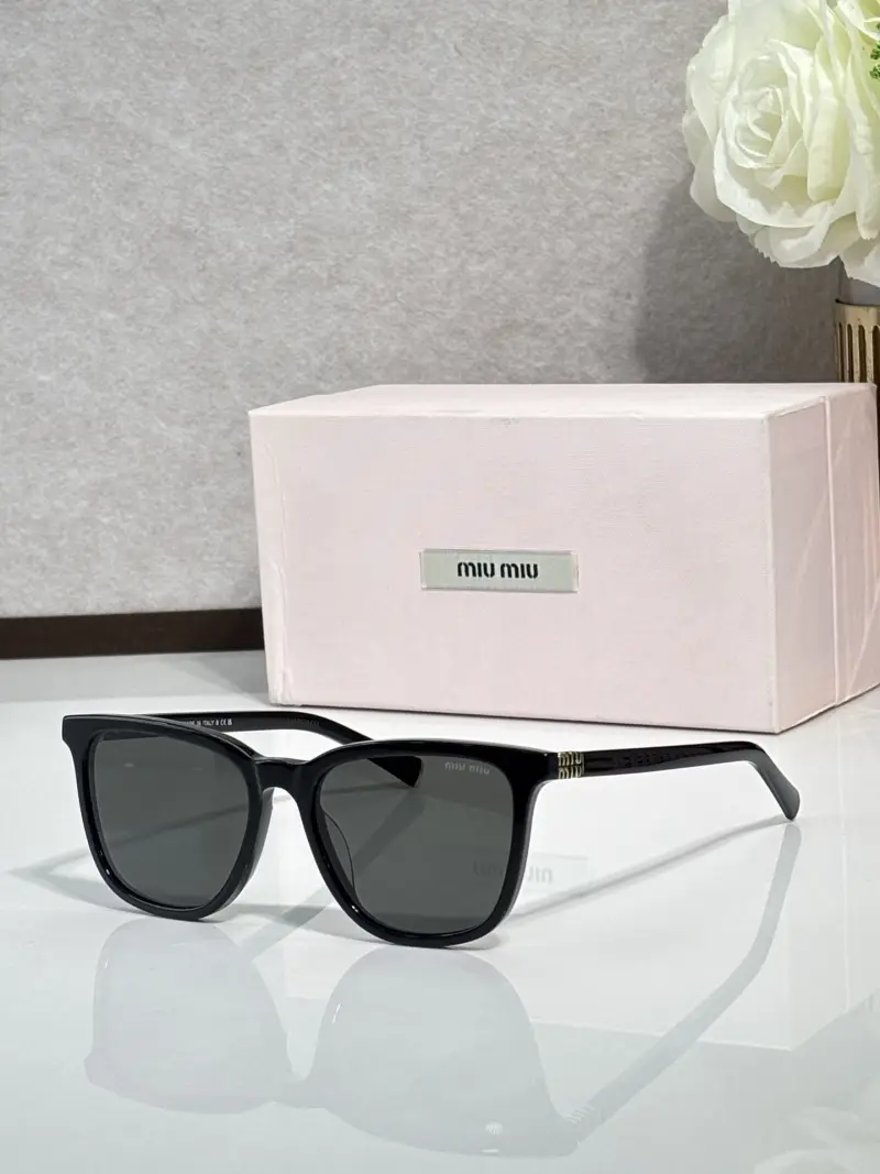 MIU MIU SMU B03 designer sunglasses colorway 02, catalogue view 1