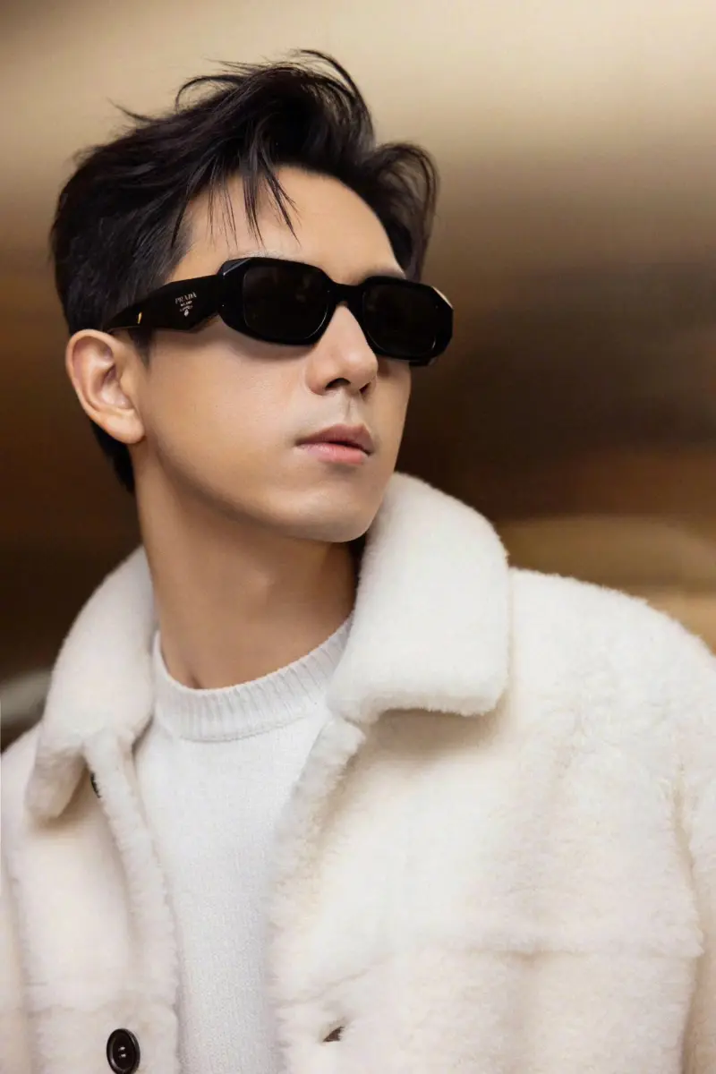 PRADA PRADA designer sunglasses colorway 05, catalogue view 1