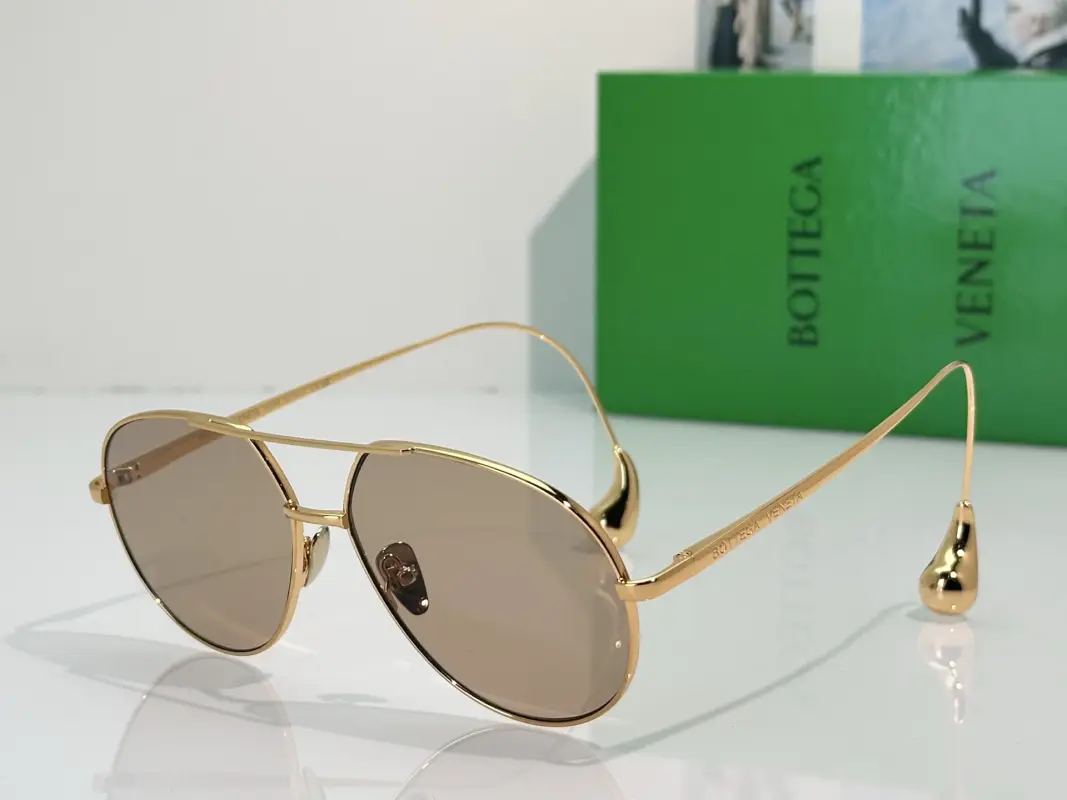 BOTTEGA VENETA BV1701LA designer sunglasses colorway 02, catalogue view 1