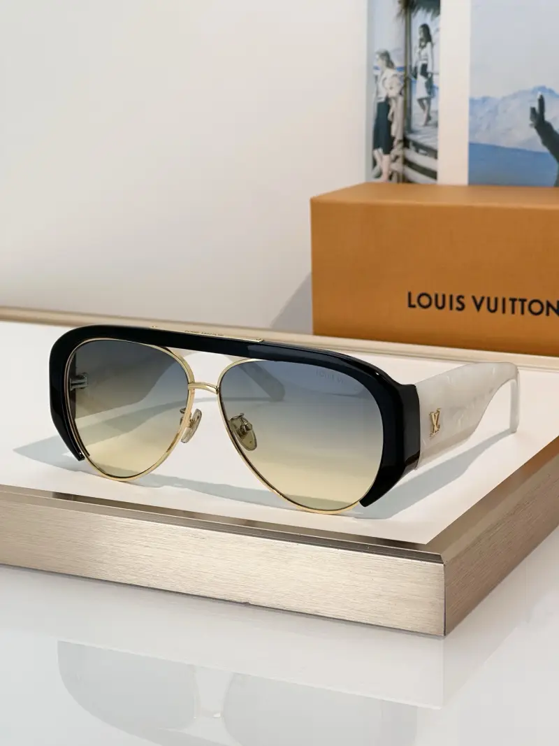 LOUIS VUITTON Z3399U aviator designer sunglasses colorway 01, catalogue view 1