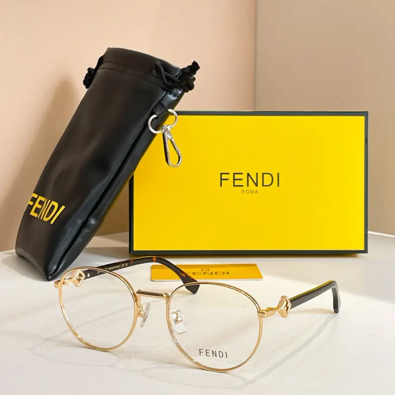 FENDI FE 40223U designer sunglasses colorway 01