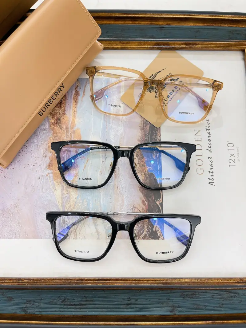 BURBERRY B2343-F designer sunglasses colorway 01