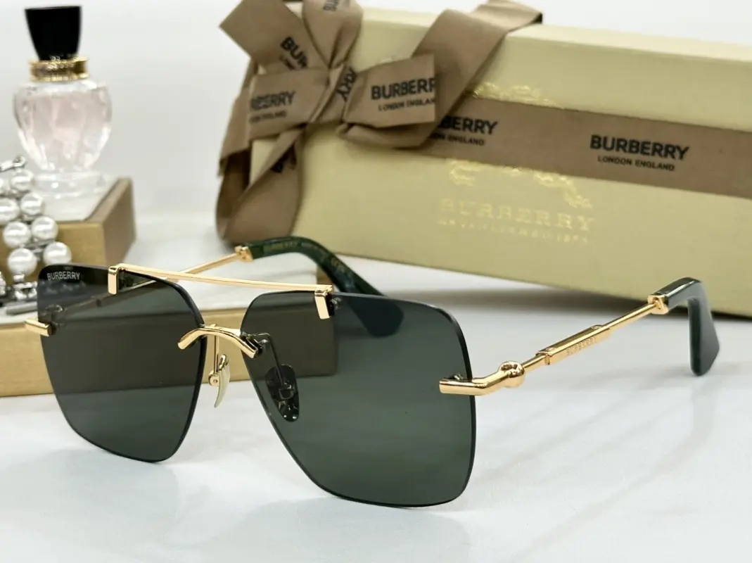 BURBERRY BE3151 designer sunglasses colorway 01, catalogue view 1
