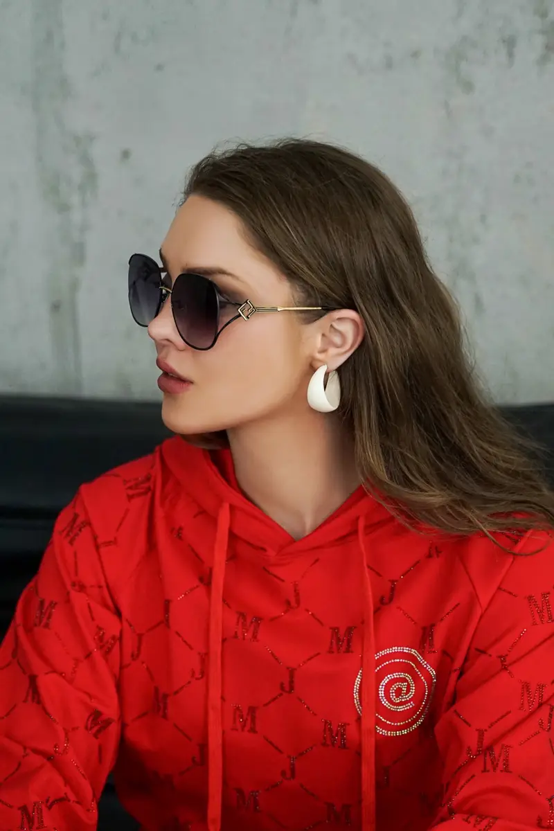 FENDI FD8135 designer sunglasses colorway 01, catalogue view 1