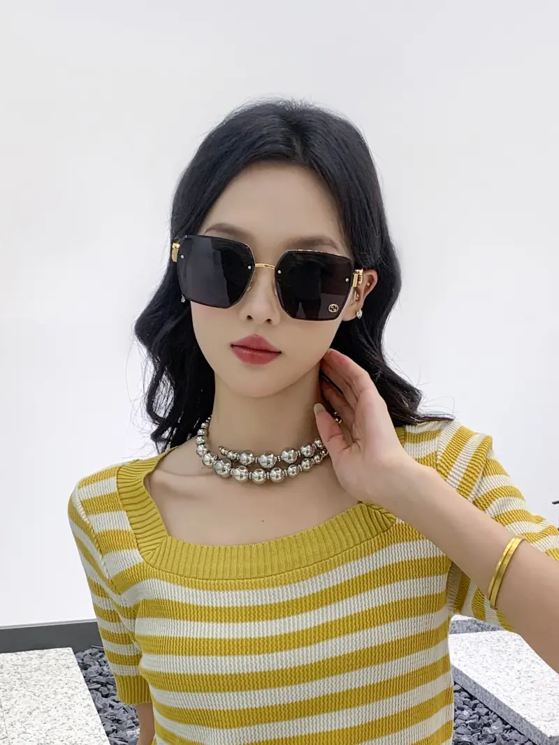 GUCCI GG1548S designer sunglasses colorway 01, catalogue view 1