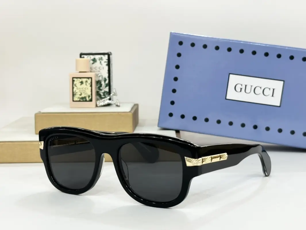 GUCCI GG1517S designer sunglasses colorway 01, catalogue view 1