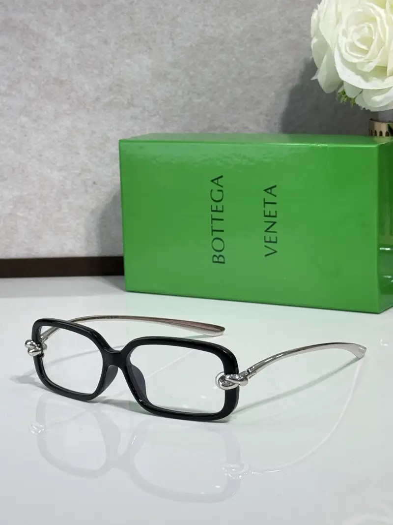 BOTTEGA VENETA BV1439S designer sunglasses colorway 03, catalogue view 1