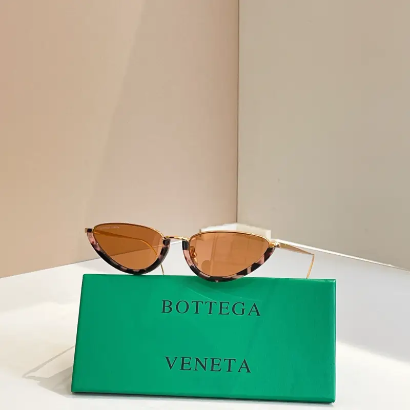 BVLGARI BV 1700LA designer sunglasses colorway 01, catalogue view 1