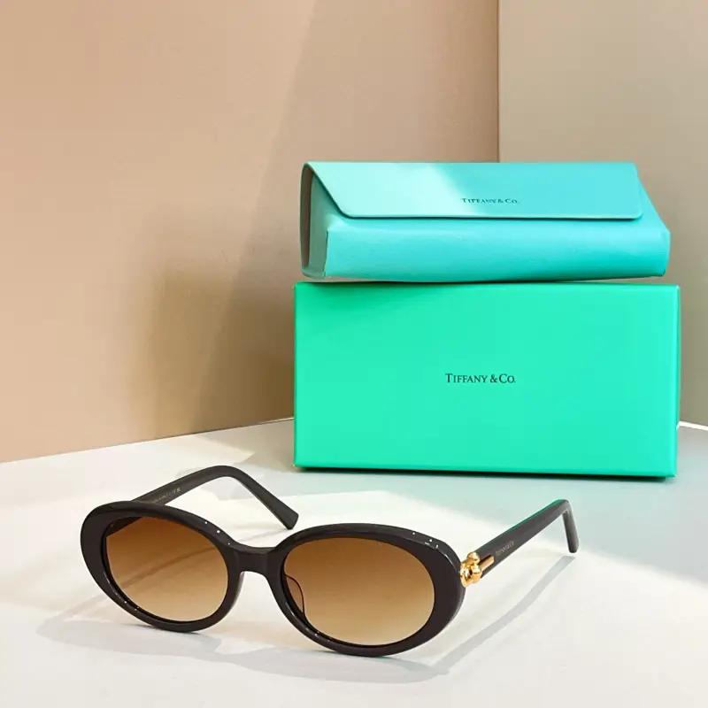 TIFFANY & CO. TF4242D designer sunglasses colorway 05, catalogue view 1