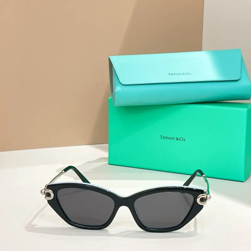 TIFFANY & CO. TF4231U designer sunglasses colorway 07, catalogue view 1