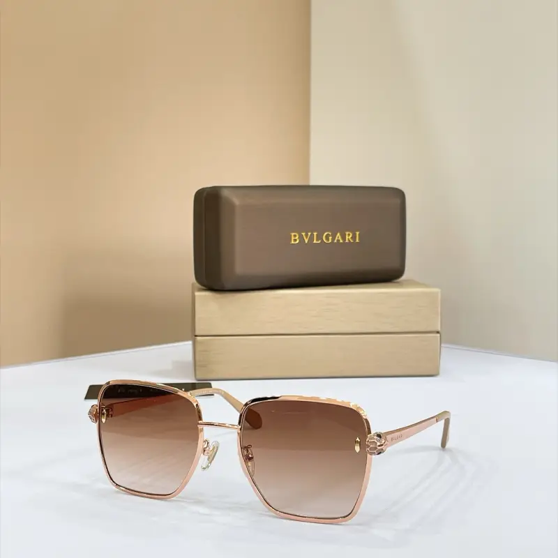 BVLGARI BV40092 square designer sunglasses colorway 02, catalogue view 1