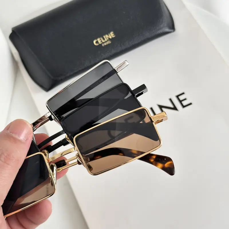 CELINE CL40305U designer sunglasses colorway 01, catalogue view 1