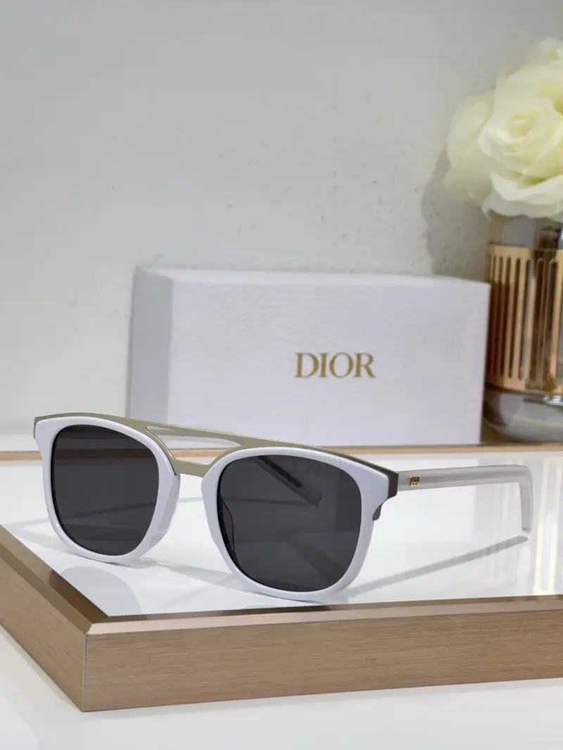 DIOR BLACKTIE221S designer sunglasses colorway 01, catalogue view 1