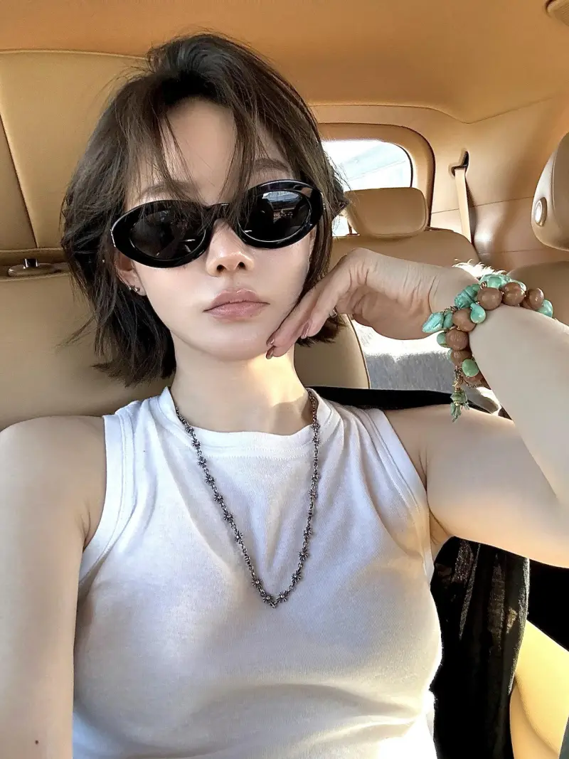 SAINT LAURENT SL136 designer sunglasses colorway 01, catalogue view 1