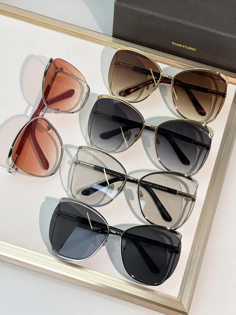 TOM FORD TF1091 oval designer sunglasses colorway 02, catalogue view 1