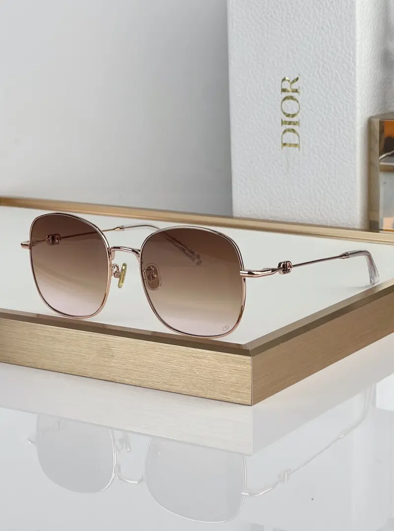 DIOR PETIT CDO S1U square designer sunglasses colorway 02, catalogue view 1