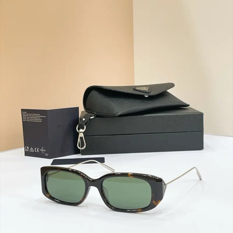 GENTLE MONSTER PR D65S rectangle designer sunglasses colorway 03, catalogue view 1