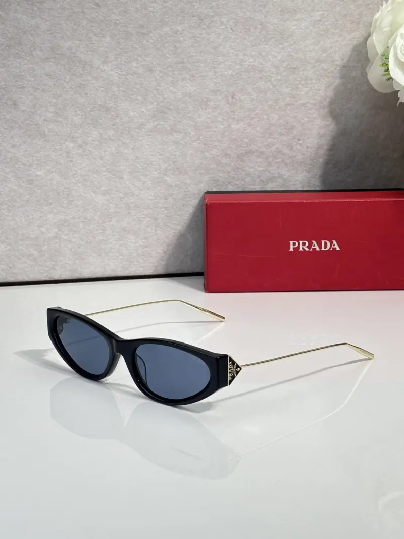 GENTLE MONSTER PRD65S rectangle designer sunglasses colorway 03, catalogue view 1
