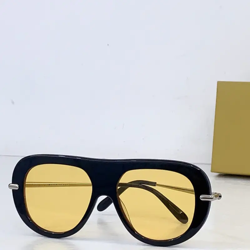LOEWE LW40186I square designer sunglasses colorway 03