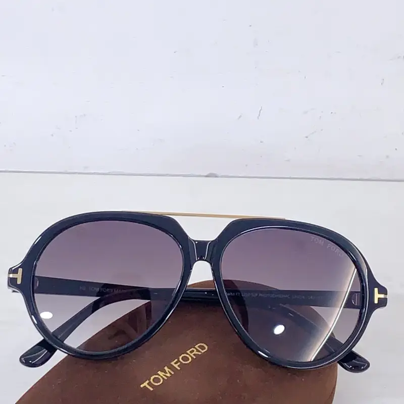 TOM FORD AALTO FT1210 round designer sunglasses colorway 03, catalogue view 1