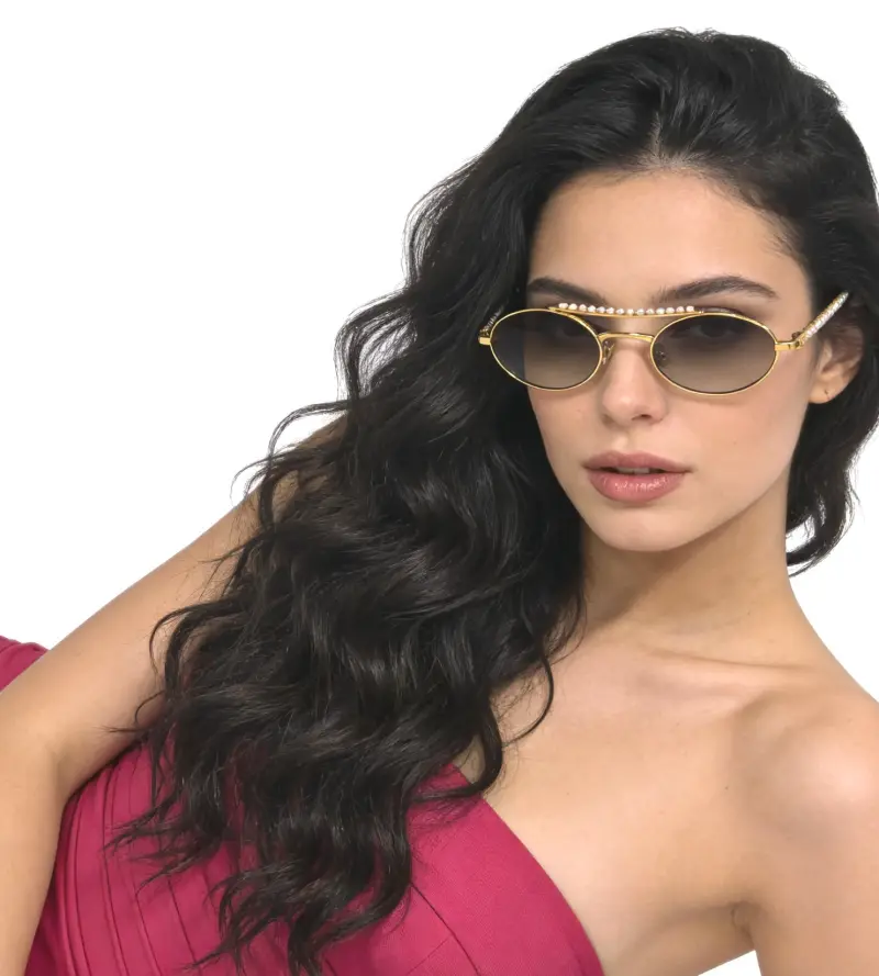 CHANEL 4297 round designer sunglasses colorway 01, catalogue view 1