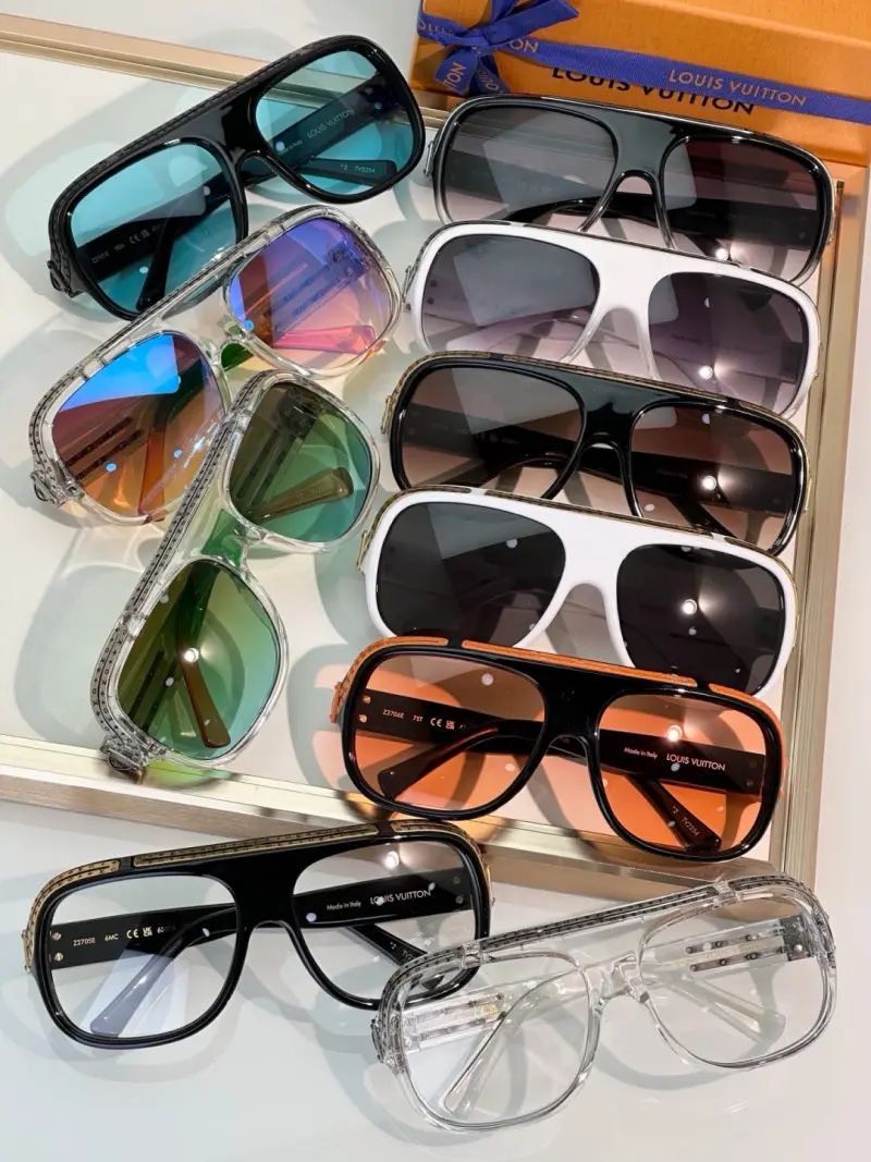 LOUIS VUITTON Z2700E wraparound designer sunglasses colorway 01, catalogue view 1