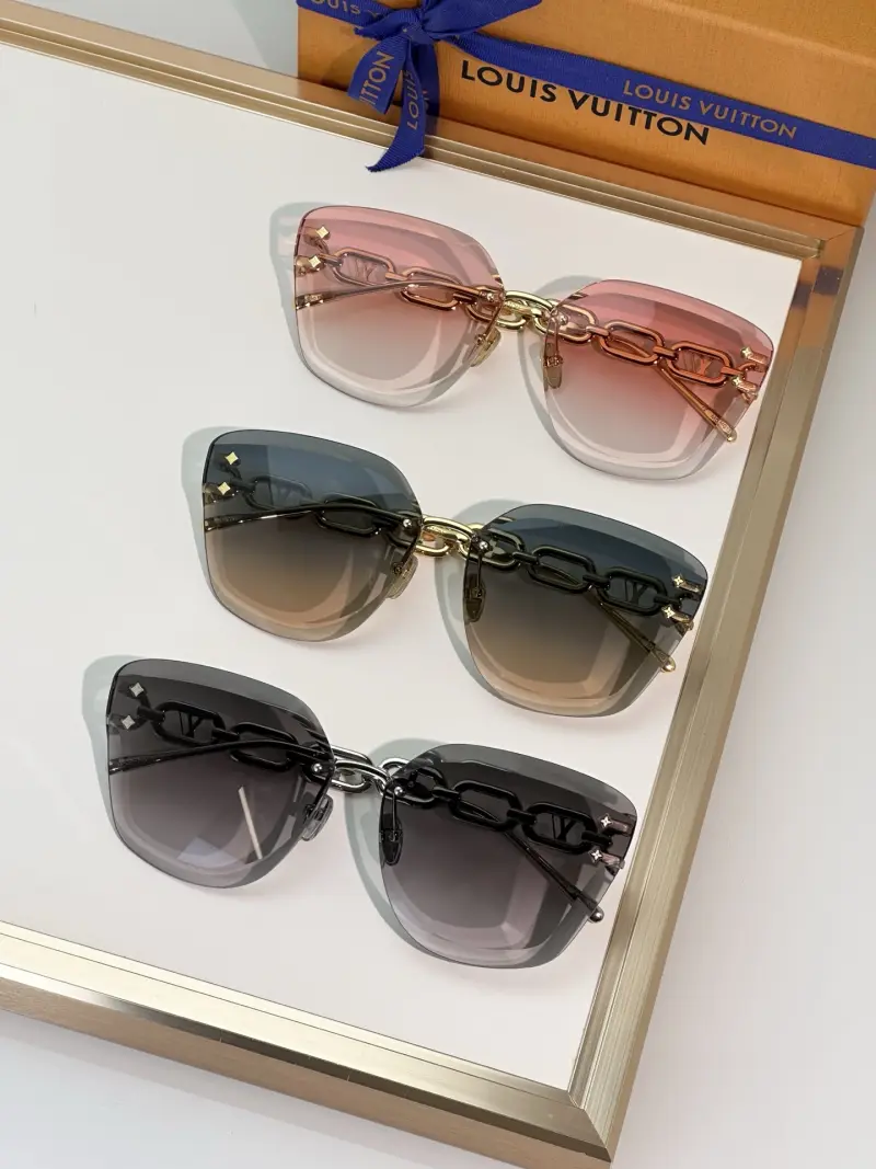 LOUIS VUITTON Z1626U/Z2142U/Z2430U square designer sunglasses colorway 01, catalogue view 1