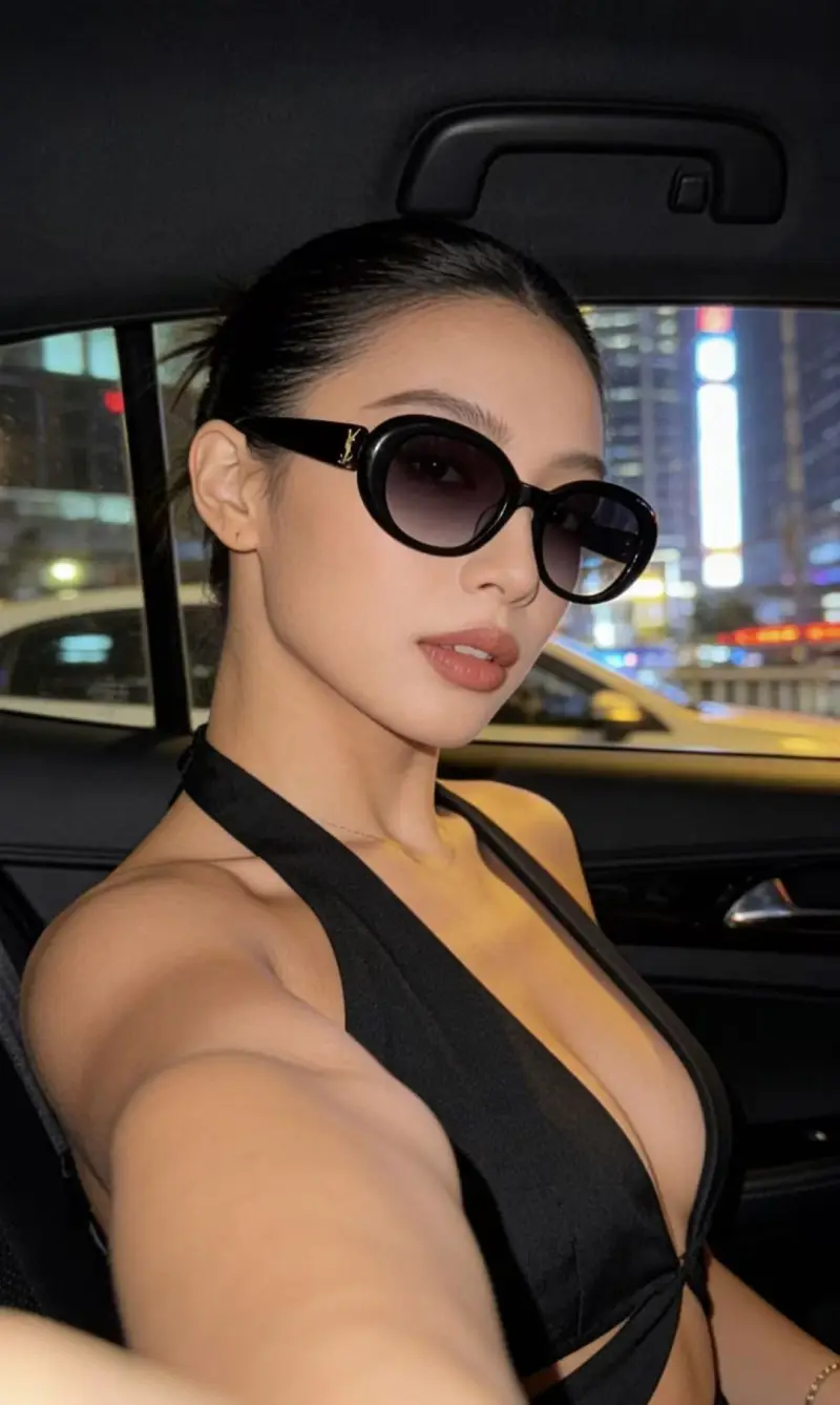SAINT LAURENT SL 812F round designer sunglasses colorway 01, catalogue view 1