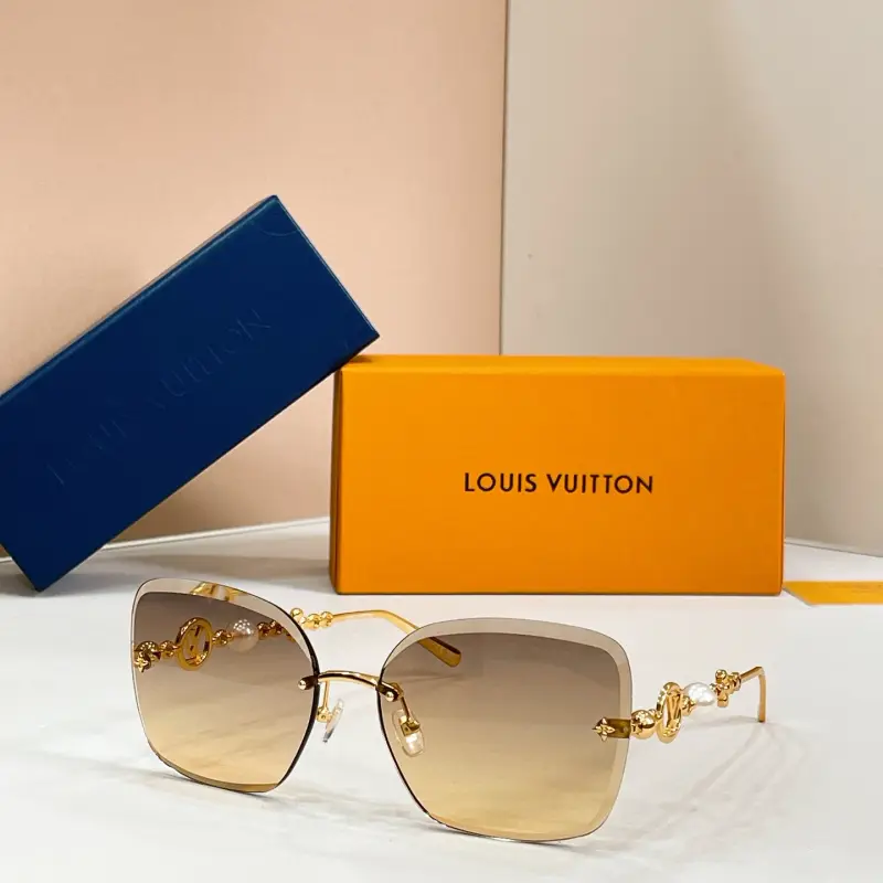 LOUIS VUITTON Z3167U square designer sunglasses colorway 02, catalogue view 1