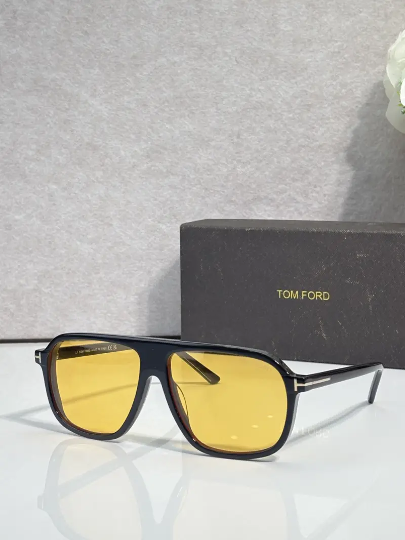 TOM FORD FT1208 square designer sunglasses colorway 02, catalogue view 1
