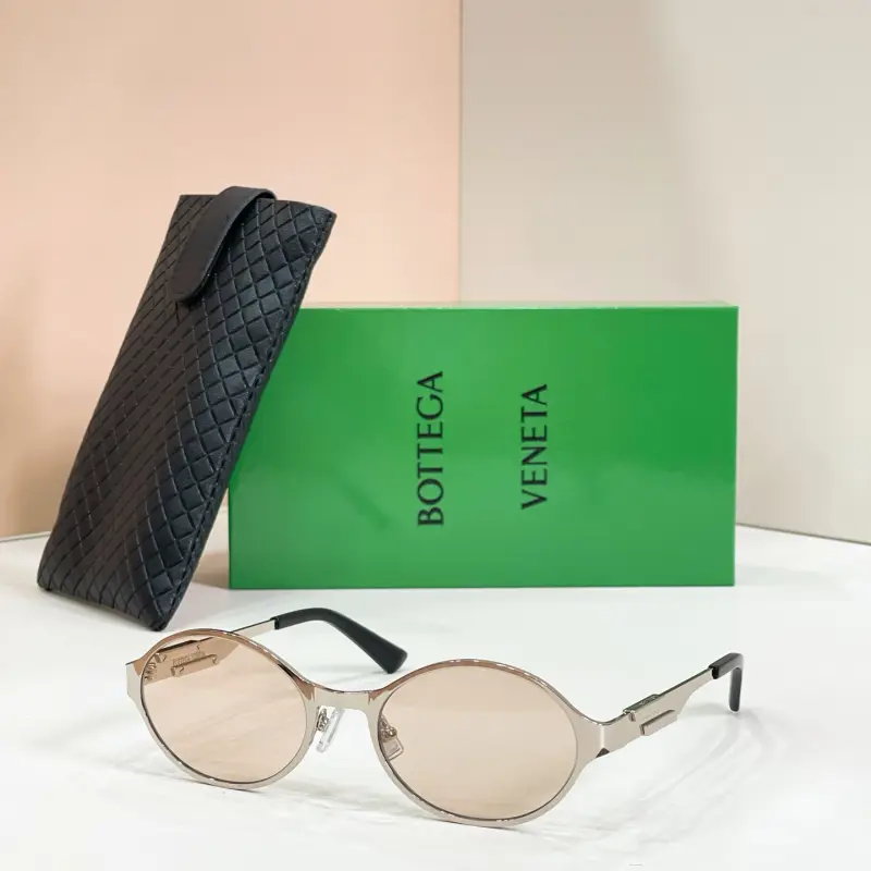 BOTTEGA VENETA BV1456S round designer sunglasses colorway 02, catalogue view 1