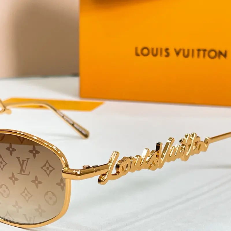 LOUIS VUITTON Z3171U round designer sunglasses colorway 04, catalogue view 1