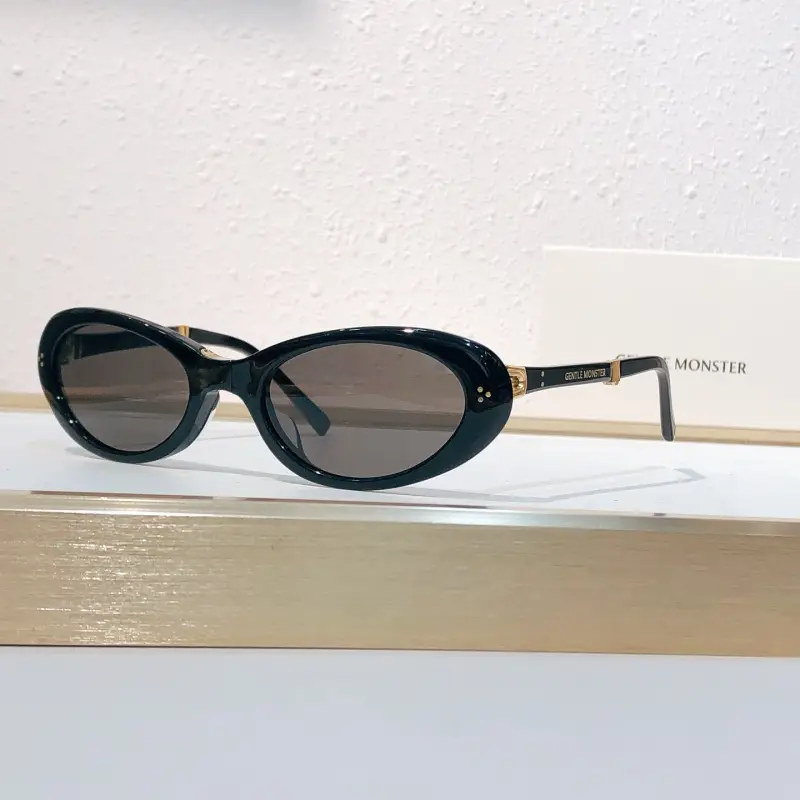 GENTLE MONSTER LOLANG oval designer sunglasses colorway 06, catalogue view 1