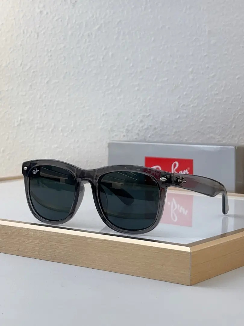 Ray-Ban RB4260D sunglasses from the supplier-provided catalogue, catalogue view 1